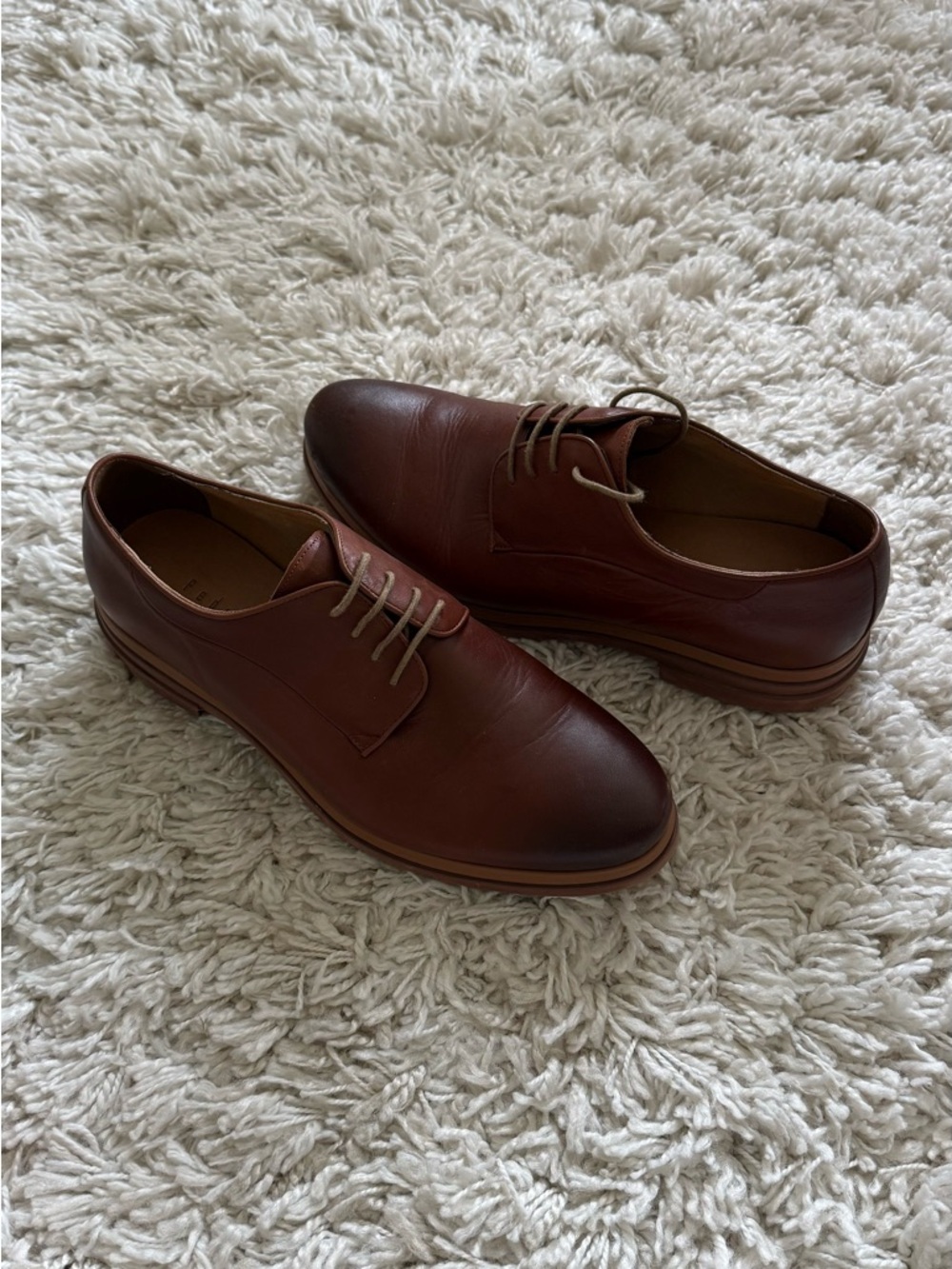 Men's Classic Brown Leather Derby - Sleek Lace-Up Oxford